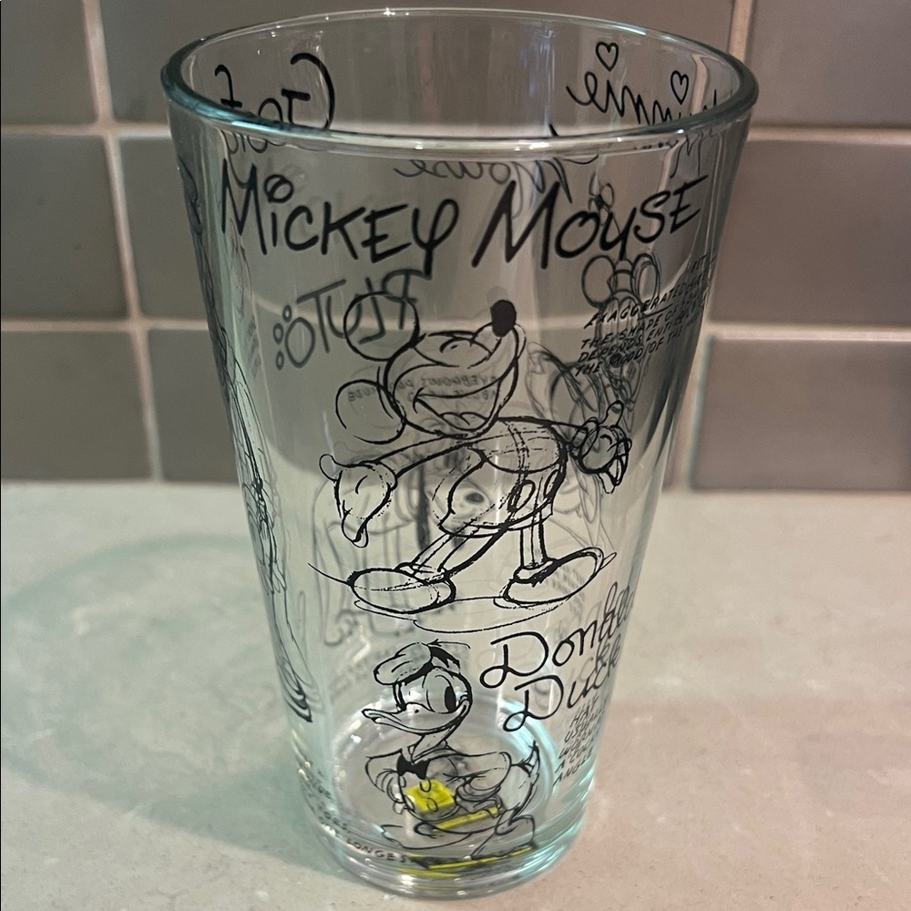 Disney Sketch-Style Mickey & Donald Glass Tumbler — White and Black - Picture 6 of 8
